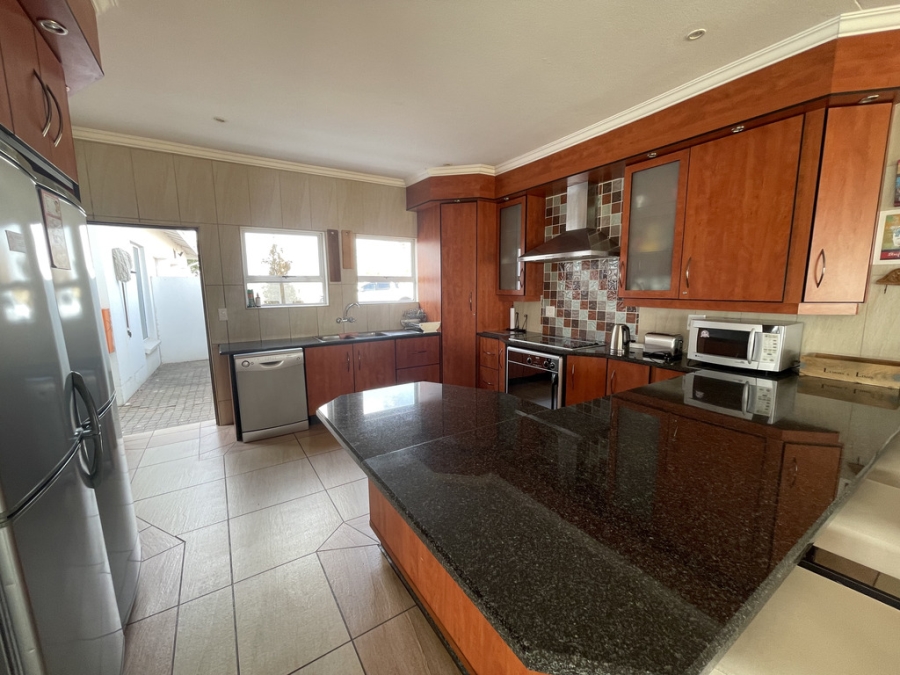 4 Bedroom Property for Sale in Metsimaholo Free State